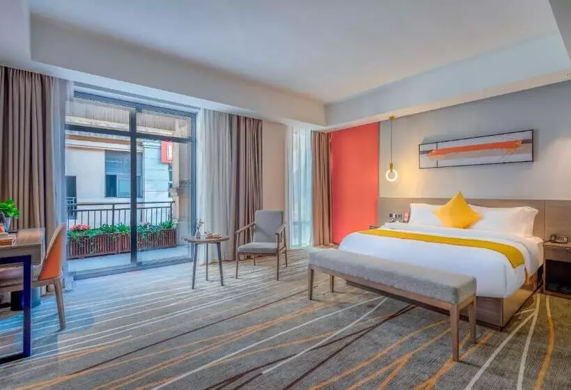 Hotelli Luzhou Baian Smart