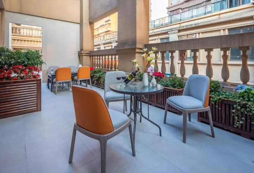 Hotelli Luzhou Baian Smart