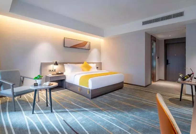 Hotelli Luzhou Baian Smart