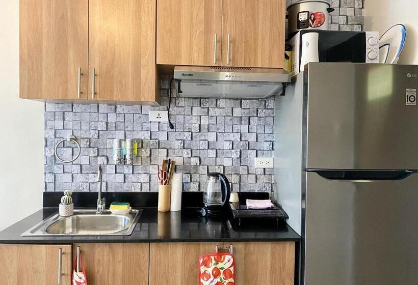 Hotel Serenity Stay Condo At 5th Floor The Loop Tower Limketkai Center Lucky 11