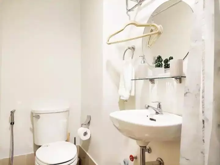 ホテル Serenity Stay Condo At 5th Floor The Loop Tower Limketkai Center Lucky 11