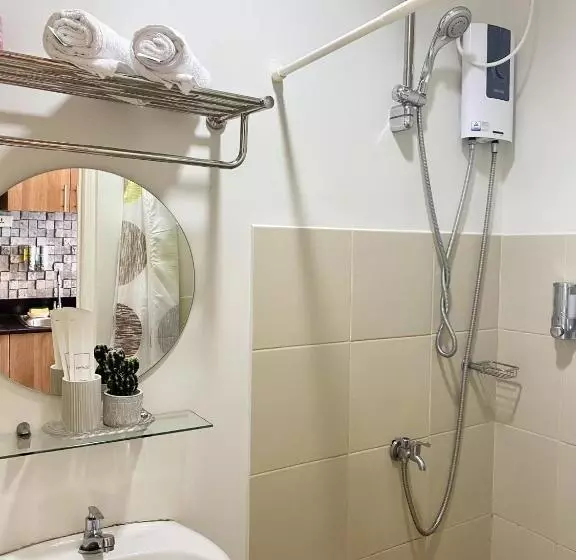 ホテル Serenity Stay Condo At 5th Floor The Loop Tower Limketkai Center Lucky 11