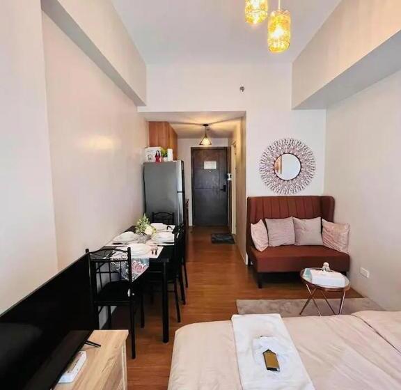 Hotel Serenity Stay Condo At 5th Floor The Loop Tower Limketkai Center Lucky 11