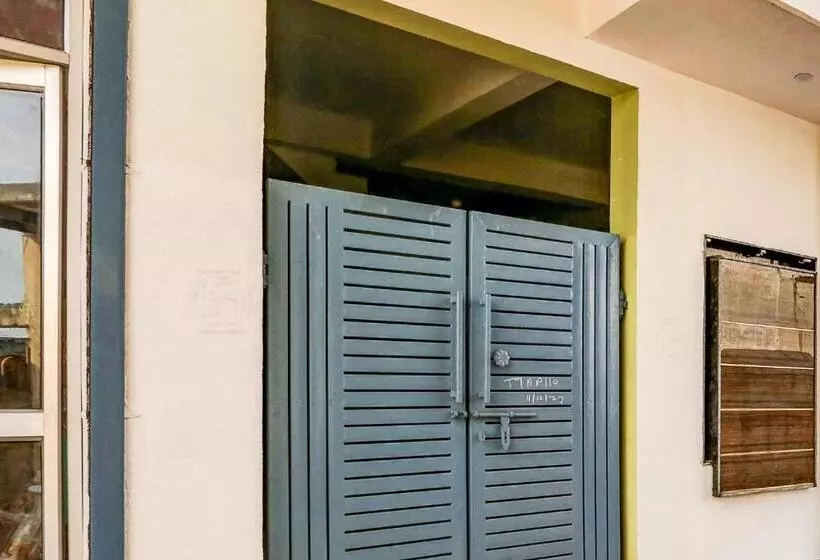 Oyo Hotel H.r