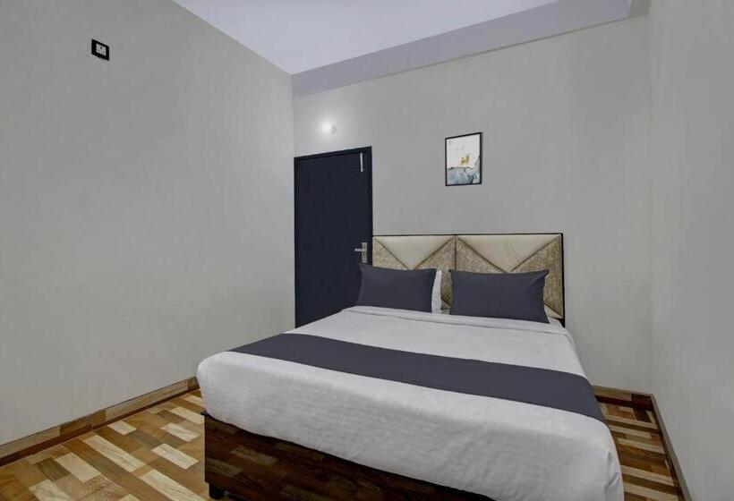 Oyo Hotel Super Dream