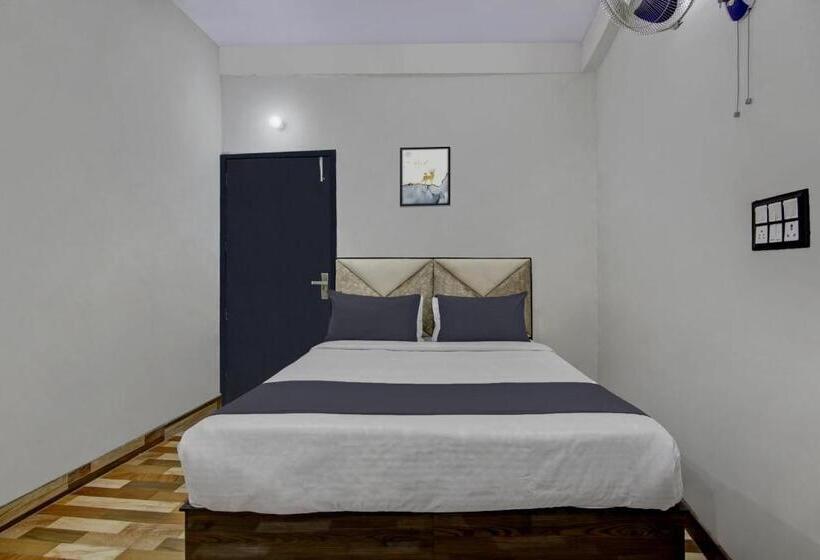 Oyo Hotel Super Dream