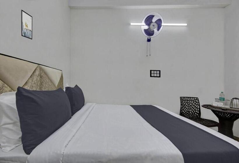 Oyo Hotel Super Dream