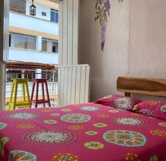 Majatalo Hostal Arbol Cafe Caicedonia