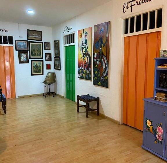 פנסיון Hostal Arbol Cafe Caicedonia