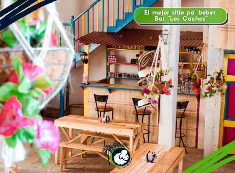 پانسیون Hostal Los Cachos