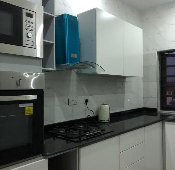 پانسیون Luxury Apartments