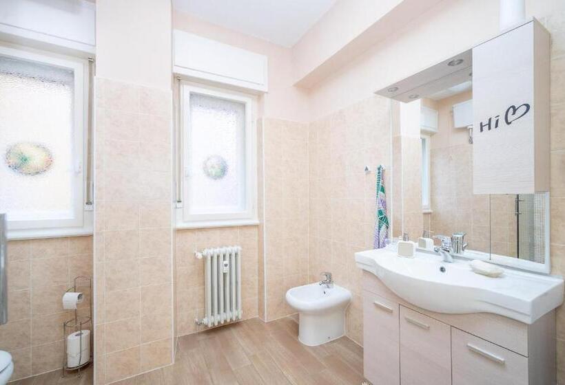 پانسیون Orlando Home