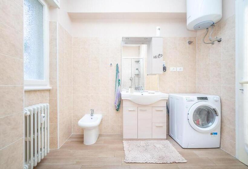 پانسیون Orlando Home