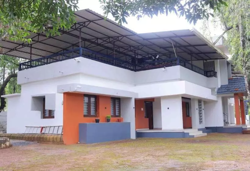 Majatalo The Kannur Club Aralam Guest House