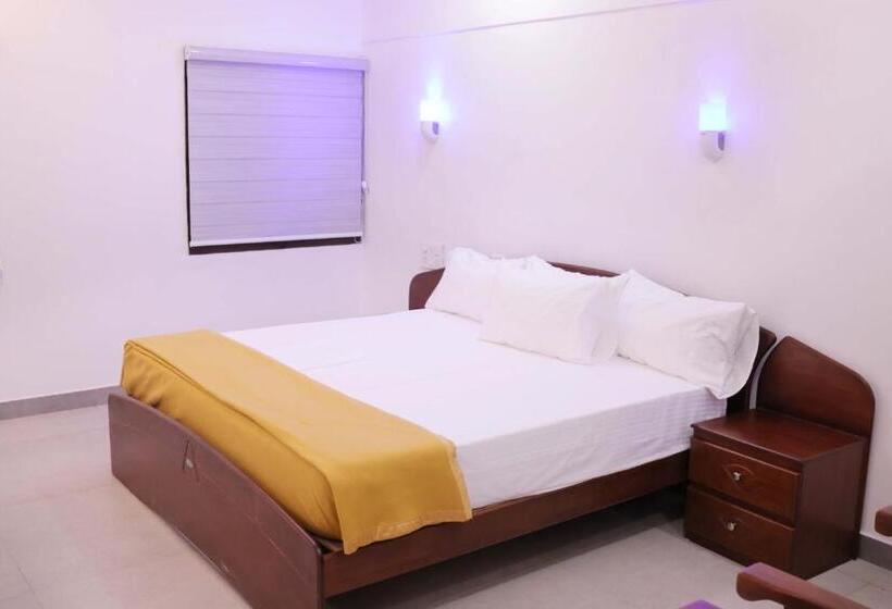 פנסיון The Kannur Club Aralam Guest House