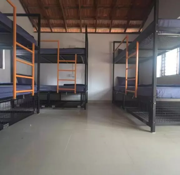 Revibe Beach Hostel Gokarna