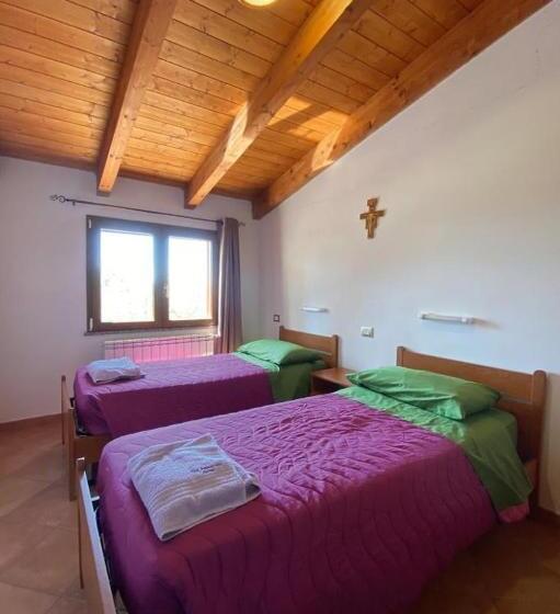 호스텔 Oasi Francescana Sant Ignazio Da Laconi