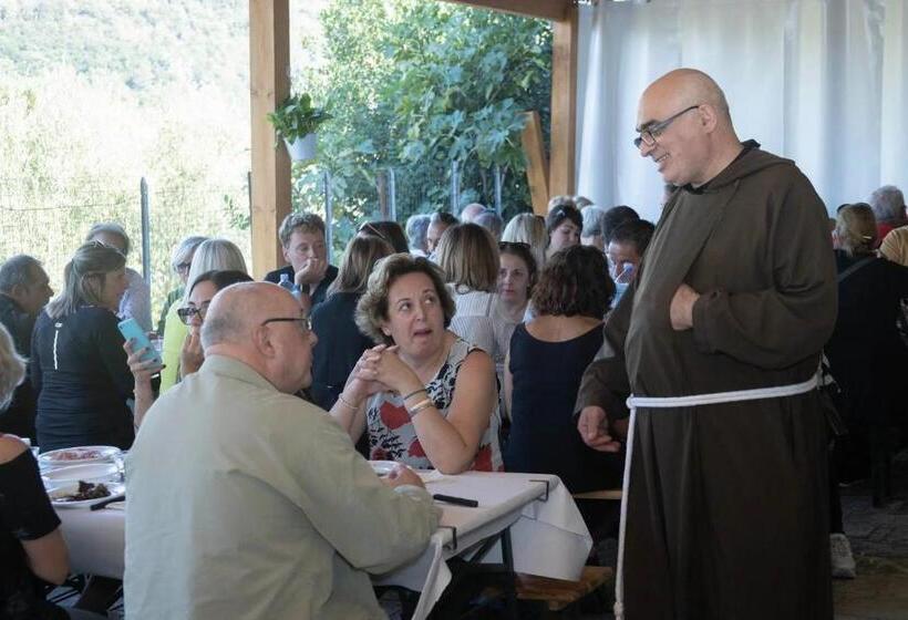 호스텔 Oasi Francescana Sant Ignazio Da Laconi