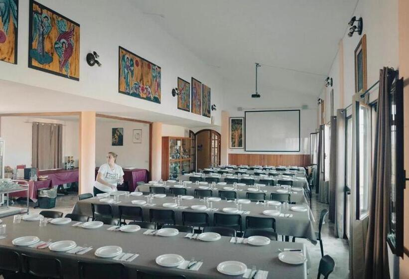 호스텔 Oasi Francescana Sant Ignazio Da Laconi