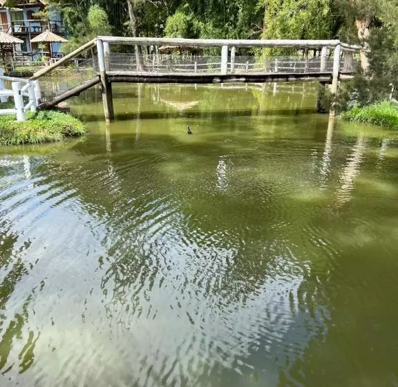 Retkeilymaja Pousada Recanto Dos Cisnes