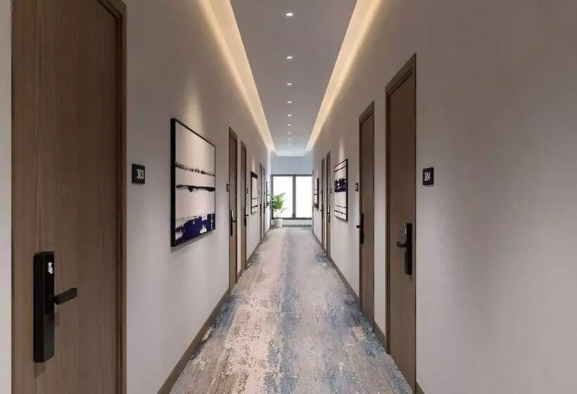 Aston Palu Hotel & Conference Center