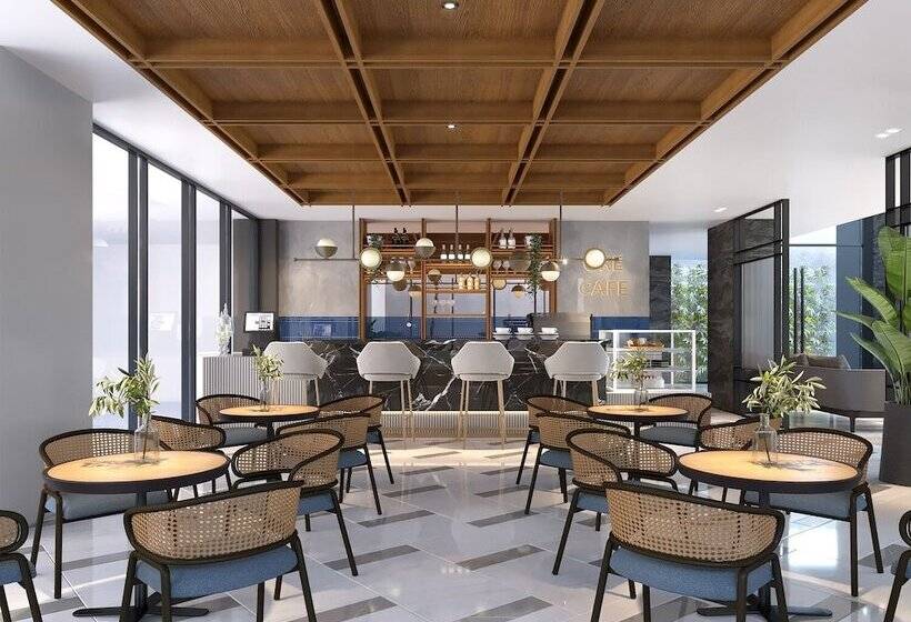 Aston Palu Hotel & Conference Center