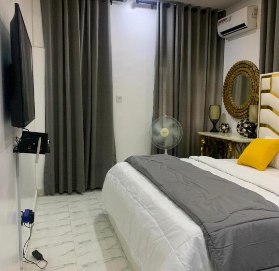 تختخواب و صبحانه Beautiful Single Room Studio Apartment In Ilasan Lekki Magnanimous