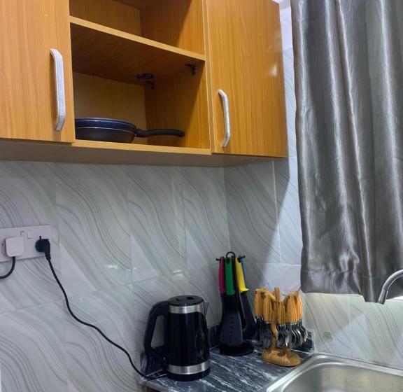 تختخواب و صبحانه Beautiful Single Room Studio Apartment In Ilasan Lekki Magnanimous