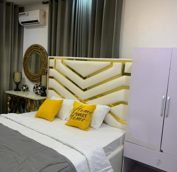 تختخواب و صبحانه Beautiful Single Room Studio Apartment In Ilasan Lekki Magnanimous
