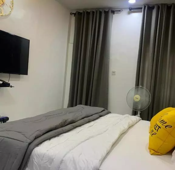 تختخواب و صبحانه Beautiful Single Room Studio Apartment In Ilasan Lekki Magnanimous