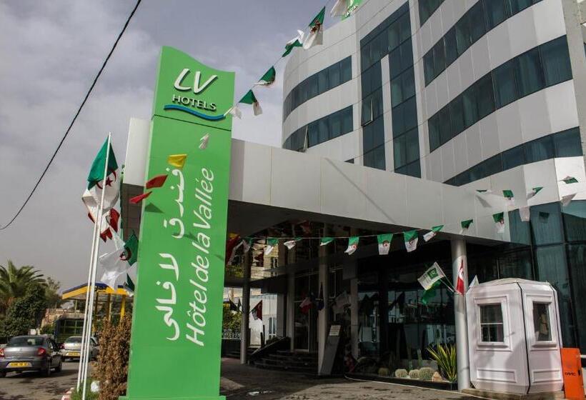 هتل De La Vallée