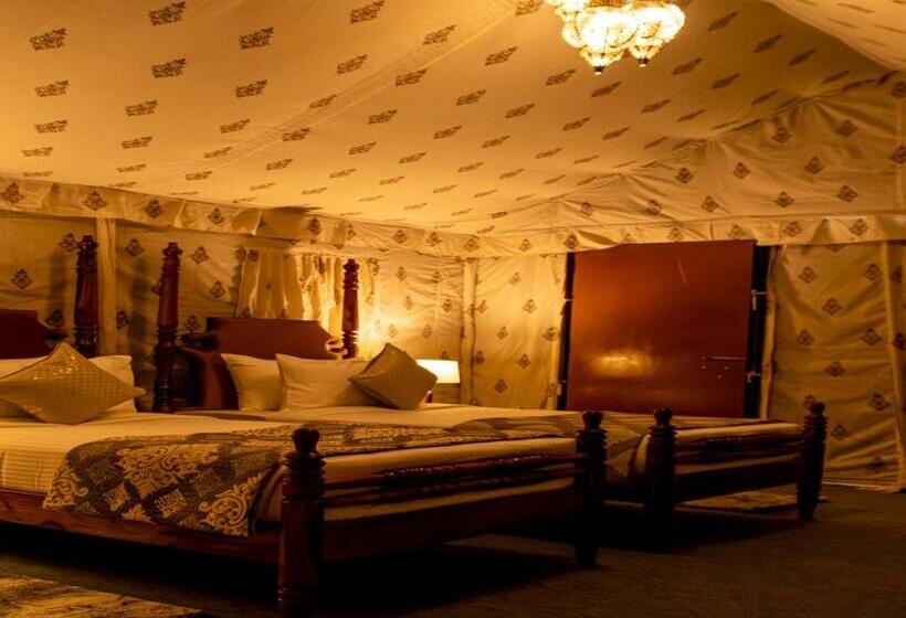 호텔 Desert Trails Khuri