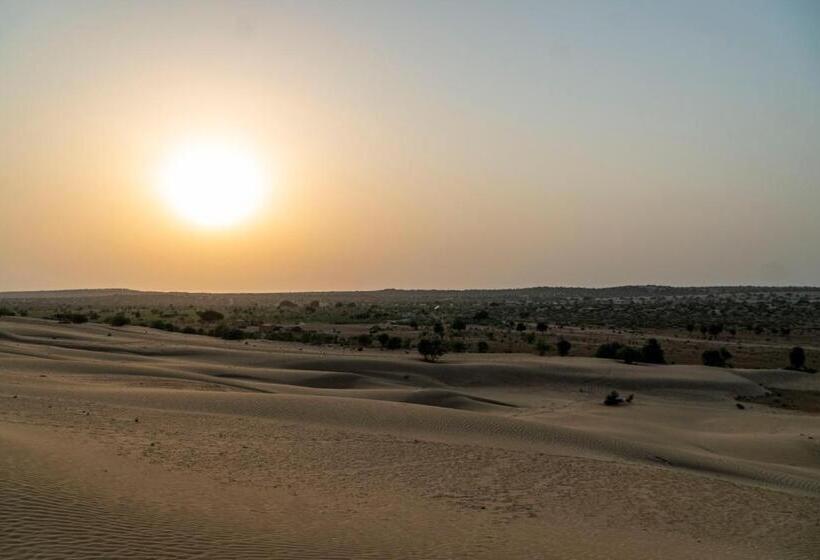 호텔 Desert Trails Khuri