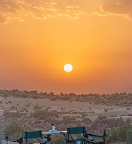 호텔 Desert Trails Khuri