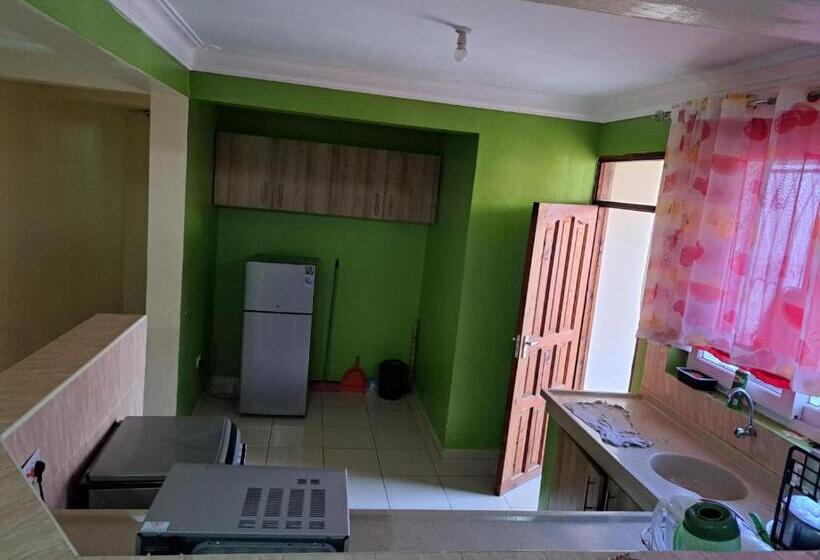 هتل Grayphix Airbnb Mtwapa