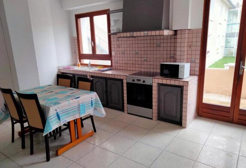 فندق Le Village Du Parc