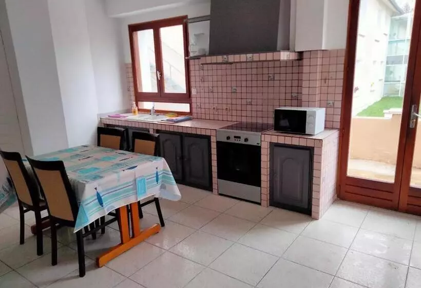 Hotelli Le Village Du Parc