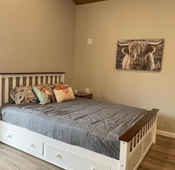 فندق Ol’ Mel’s Farm