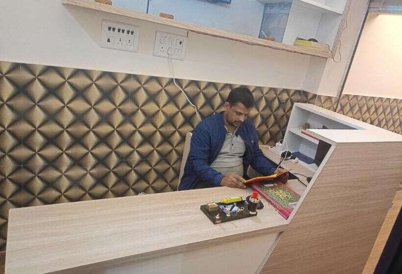 فندق Oyo Ghuto Da