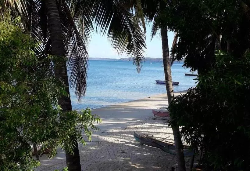 هتل Ramena Beach