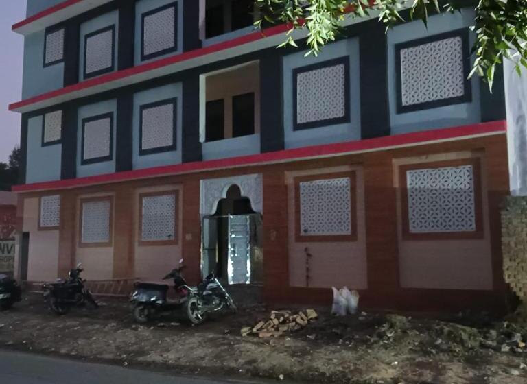 Отель Shree Laddo Gopal Dham