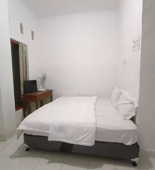 هتل Spot On 93431 Pondok Sugie Syariah