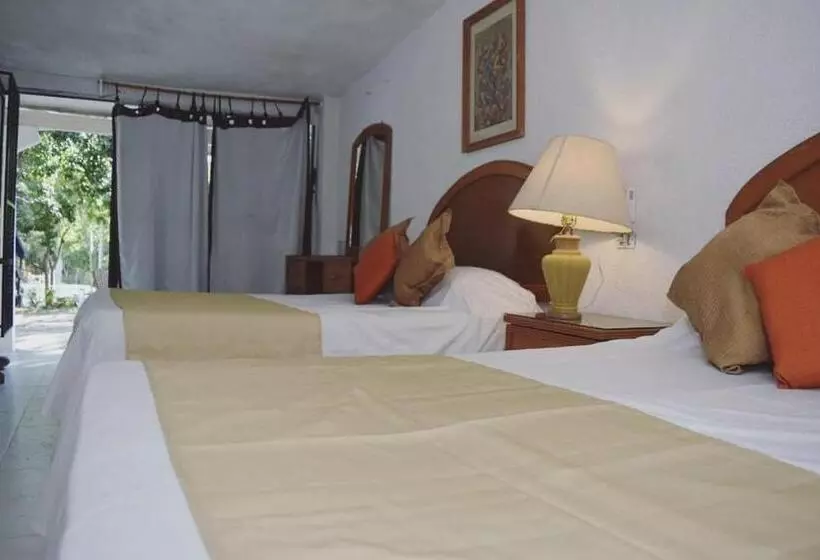 Hotelli Nudista Familiar   Luz De Luna Nude Resort