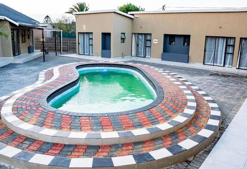 بنسيون Akems Motel