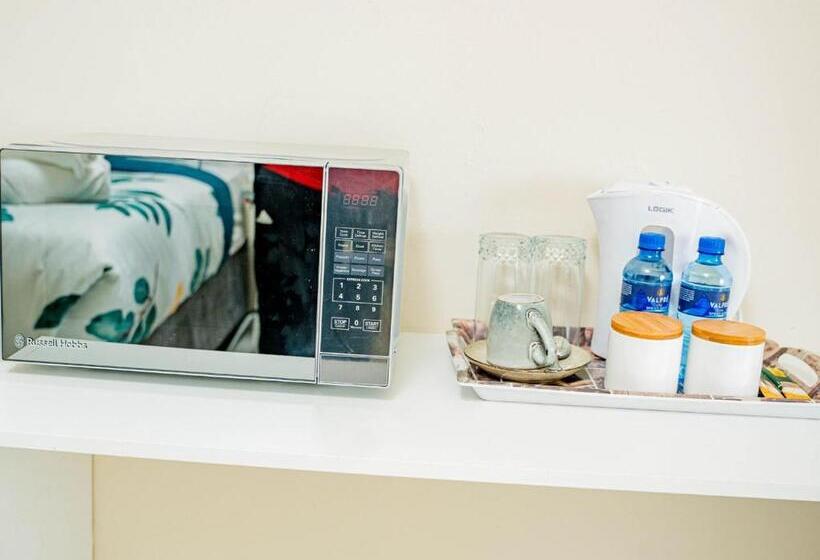 بنسيون Akems Motel