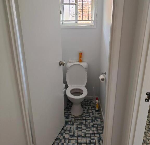 Пансион All Set Up Single Rooms In Convenient Location