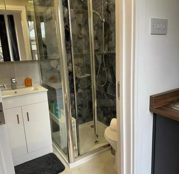 Majatalo Bespoke Gallery Guesthouse