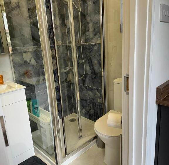 ペンション Bespoke Gallery Guesthouse