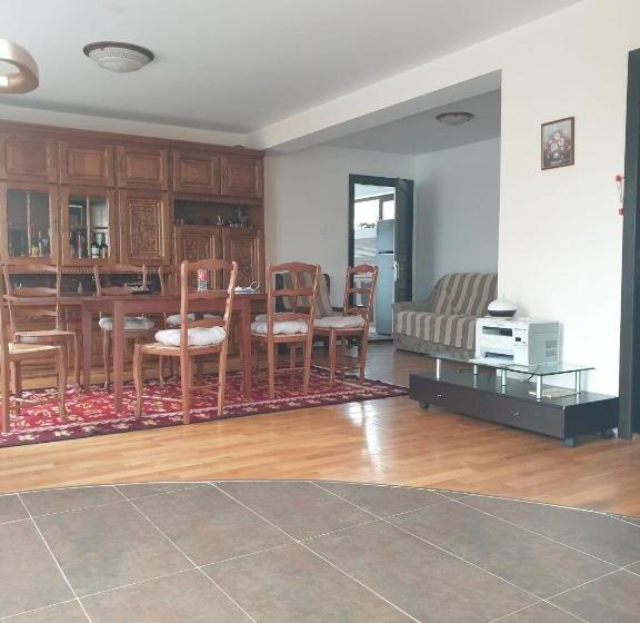 펜션 Casa Cu Terasa De Vis