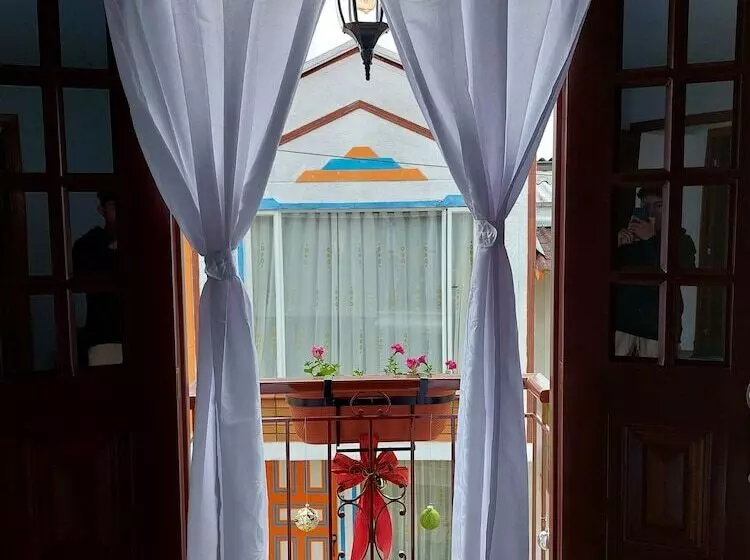 ペンション Casa Helena